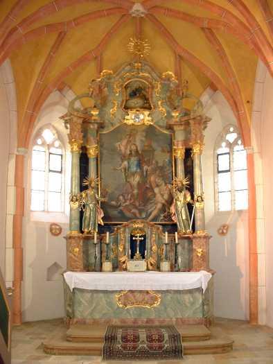 Altar der Kirche St.Veit in Berg bei Reischach.